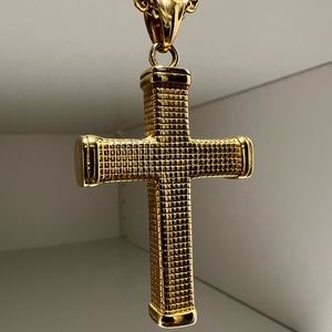 Cross pendant